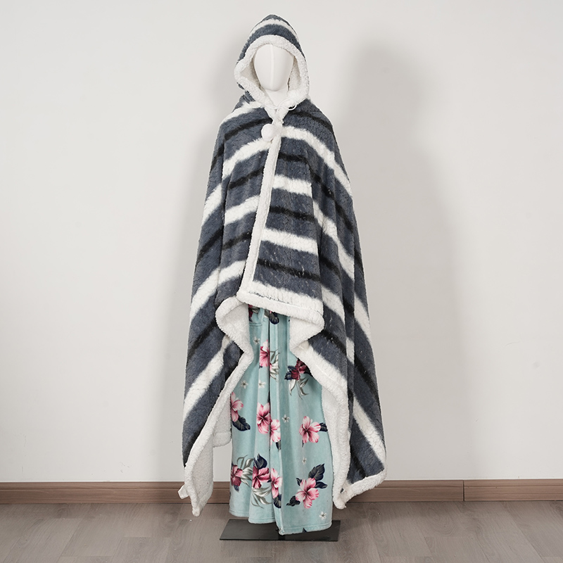 Solidum Loungwear Cape